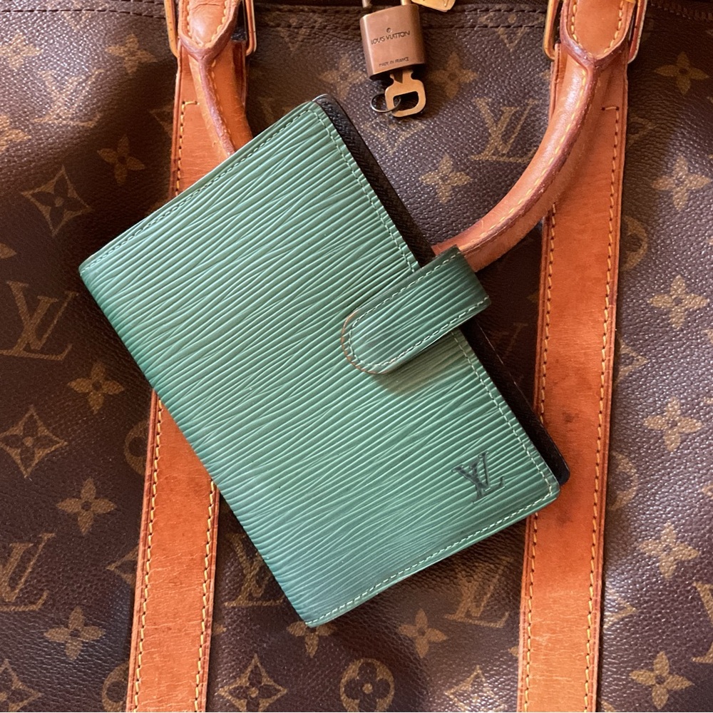 Louis Vuitton Epi mini agenda